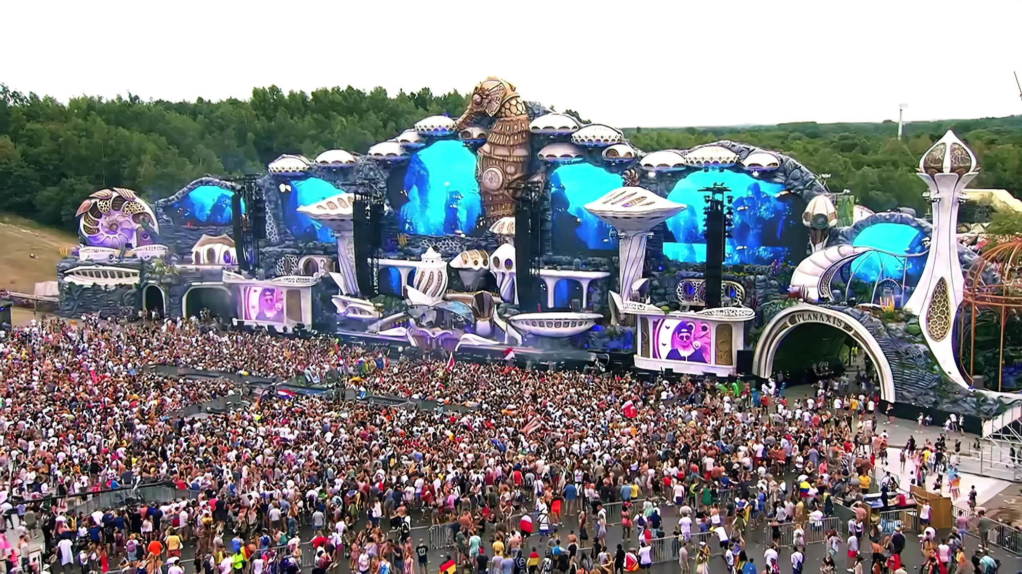 Tomorrowland mainstage at De Schorre, Boom, Belgium